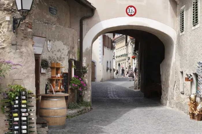 Framed Print : Kremser Tor gate and a wine store, Duernstein, Wachau valley, Waldviertel region, Lower Austria, Austria, Europe Framed Print : Kremser Tor gate and a wine store, Duernstein, Wachau valley, Waldviertel region, Lower Austria, Austria, Europe