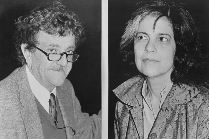 Framed Print : Kurt Vonnegut, Jr. and Susan Sontag Framed Print : Kurt Vonnegut, Jr. and Susan Sontag