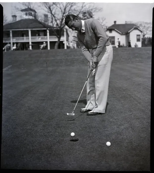 Framed Print : Ky Laffoon Putting in Masters Tourney Framed Print : Ky Laffoon Putting in Masters Tourney