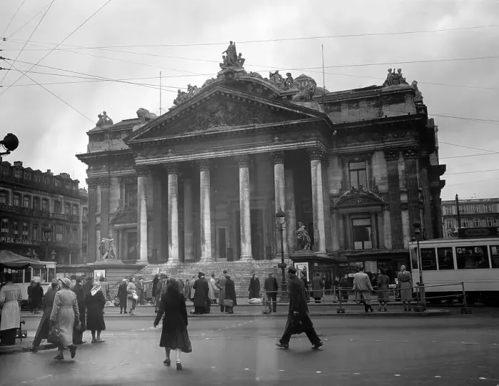Framed Print : La Bourse Exchange Building in Brussels