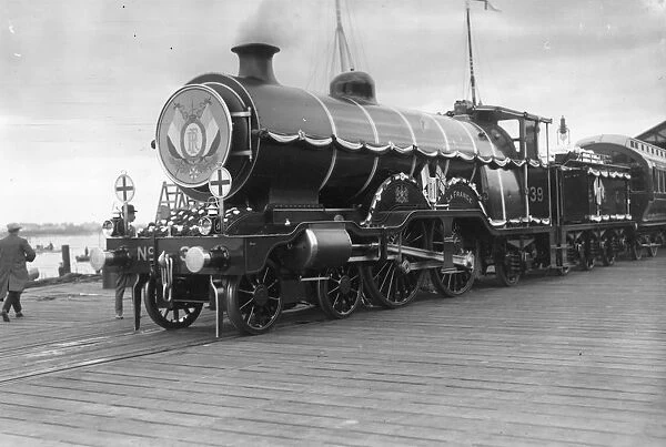 La France 1913; The London, Brighton and South Coast Railway railway engine decorated