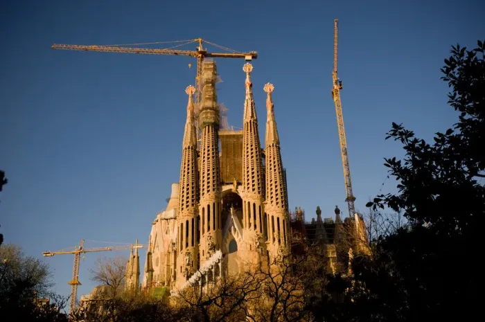 Framed Print : La sagrada Familia in Barcelona, Spain Framed Print : La sagrada Familia in Barcelona, Spain