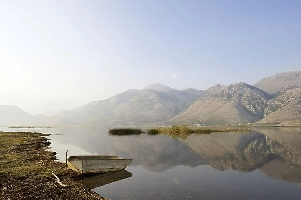 Lago del Matese lake in the Parco del Matese regional park, Campania, Molise, Italy, Europe
