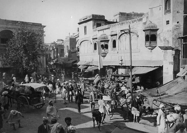 Lahore. circa 1912: A street scene in Lahore. (Photo by Scott / Hulton Archive / Getty Images)