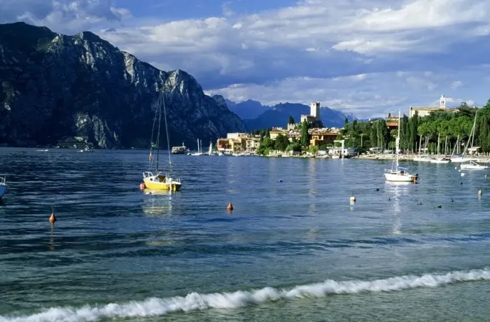 Framed Print : Lake Garda, Italy, Europe Framed Print : Lake Garda, Italy, Europe