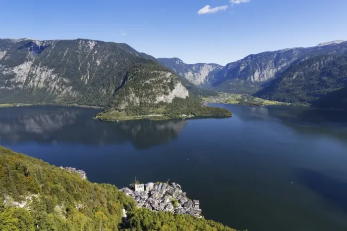 Framed Print : Lake Hallstatt or Hallstatter See, Hallstatt, Salzkammergut, UNESCO world heritage site Hallstatt-Dachstein Salzkammergut, Upper Austria, Austria Framed Print : Lake Hallstatt or Hallstatter See, Hallstatt, Salzkammergut, UNESCO world heritage site Hallstatt-Dachstein Salzkammergut, Upper Austria, Austria