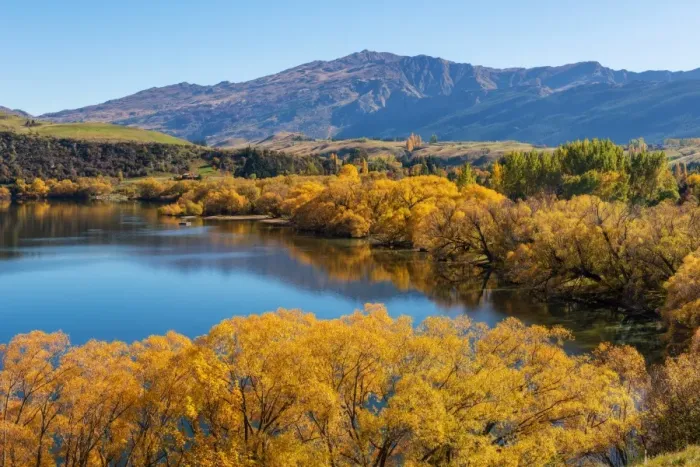 Framed Print : Lake Hayes in autumn season, New Zealand Framed Print : Lake Hayes in autumn season, New Zealand