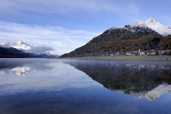 Lake Silvaplana with village of Silvaplana, Mt Piz da la Margna at back, St. Moritz, Engadine, Grisons, Switzerland, Europe