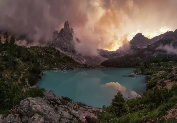 Framed Print : Lake Sorapiss, Dolomites