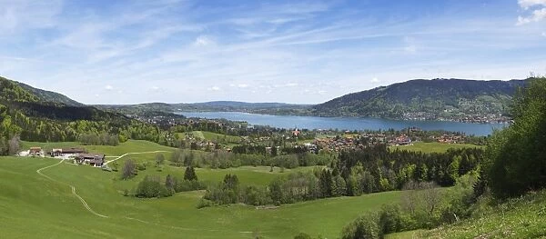 Lake Tegernsee with Bad Wiessee, Tegernsee valley, Upper Bavaria, Bavaria, Germany, Europe