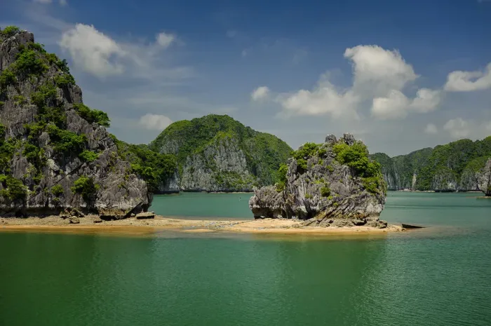 Framed Print : Lan ha bay Framed Print : Lan ha bay