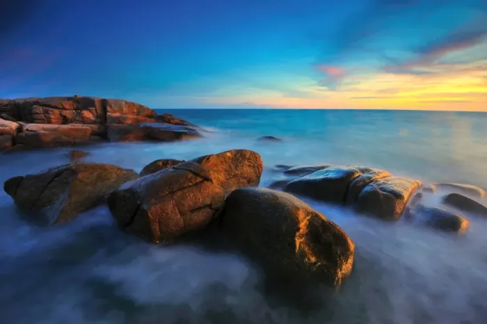 Framed Print : Lan Hin Khao seascape, Rayong, Thailand