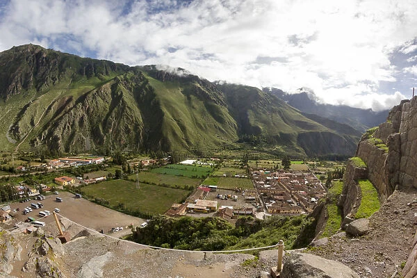 This is a landscape of the city Ollantaytambo