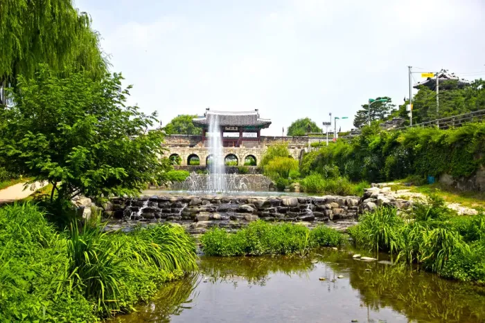 Framed Print : Landscape in Fort Suwon Framed Print : Landscape in Fort Suwon