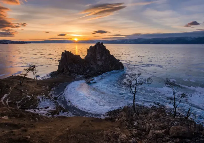 Framed Print : Landscape of frozen Baikal lake Framed Print : Landscape of frozen Baikal lake
