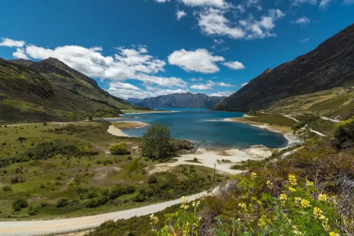 Framed Print : landscape of Lake Hawea Framed Print : landscape of Lake Hawea