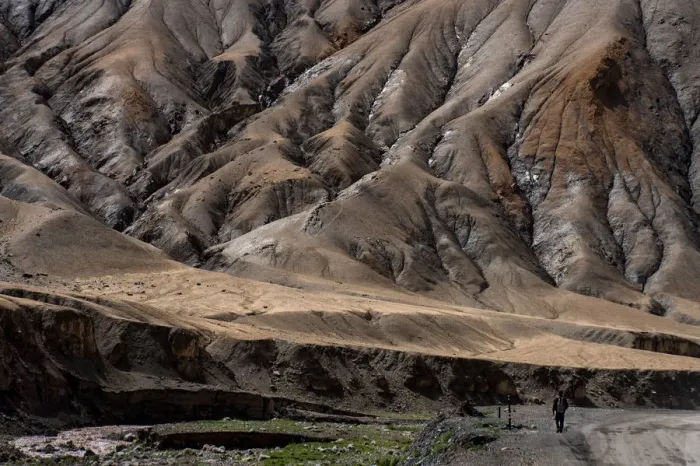 Framed Print : Landscape view of Leh-Manali route