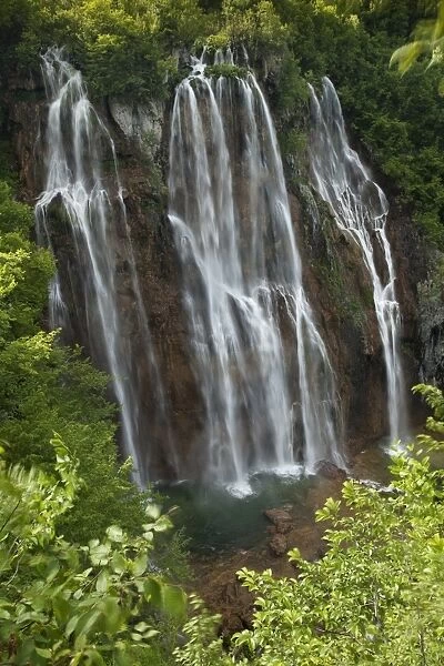 Large Waterfall, Plitvice Lakes National Park, Croatia, Europe