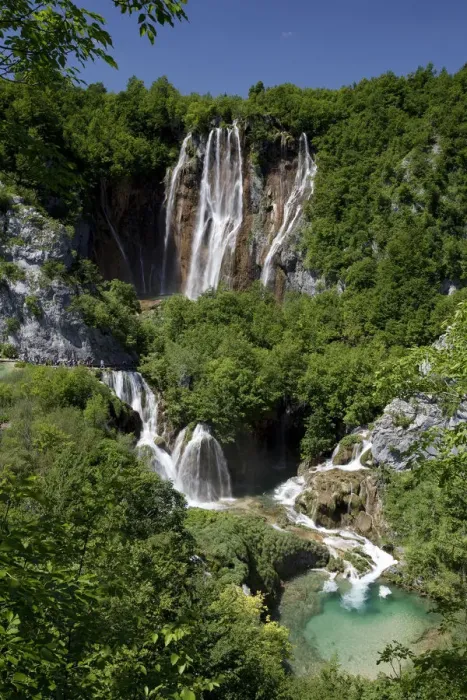 Framed Print : Large Waterfall, Veliki Slap Waterfall, Plitvice Lakes National Park, Croatia, Europe Framed Print : Large Waterfall, Veliki Slap Waterfall, Plitvice Lakes National Park, Croatia, Europe