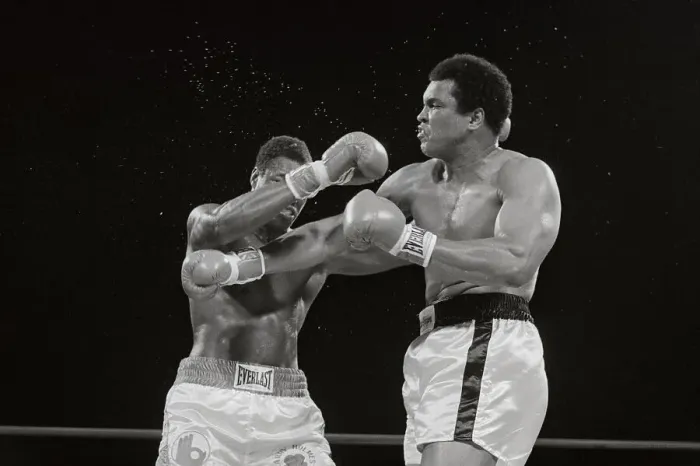 Framed Print : Larry Holmes Being Hit by Muhammad Ali Framed Print : Larry Holmes Being Hit by Muhammad Ali