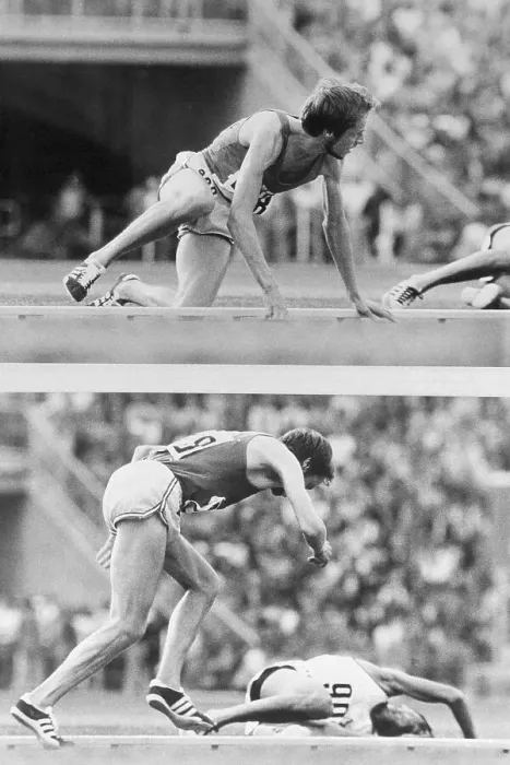 Framed Print : Lasse Viren Falling and Getting up in Race Framed Print : Lasse Viren Falling and Getting up in Race