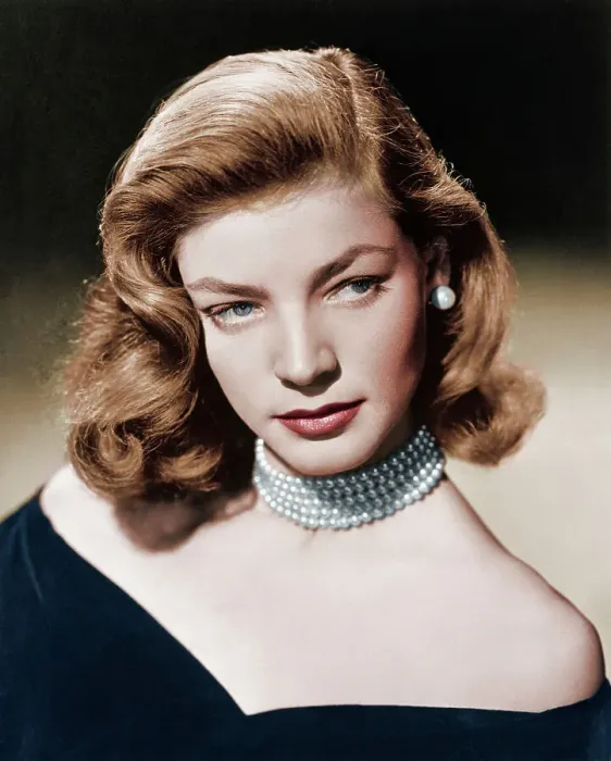Framed Print : Lauren Bacall Framed Print : Lauren Bacall