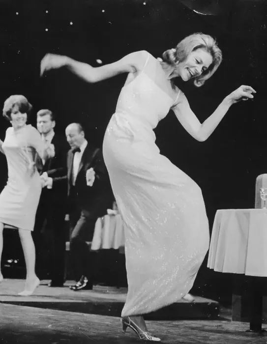 Framed Print : Lauren Bacall Performing a Solo Dance Framed Print : Lauren Bacall Performing a Solo Dance