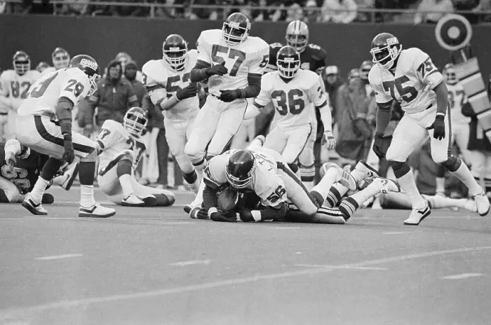 Framed Print : Lawrence Taylor in Action