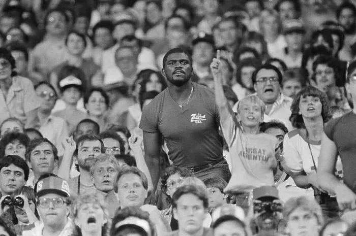 Framed Print : Lawrence Taylor Standing In Crowd Of Fans Framed Print : Lawrence Taylor Standing In Crowd Of Fans