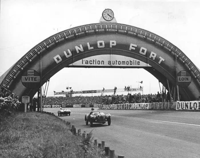 Framed Print : Le Mans. Cars compete at the 1952 Le Mans automobile race Framed Print : Le Mans. Cars compete at the 1952 Le Mans automobile race