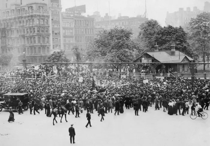 Framed Print : League of Self-Supporting Women Rally, 21st May 1910 Framed Print : League of Self-Supporting Women Rally, 21st May 1910