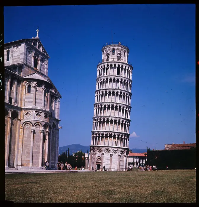 Framed Print : Leaning Tower of Pisa Framed Print : Leaning Tower of Pisa