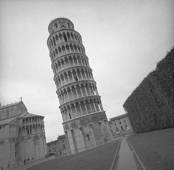 Leaning Tower in Pisa, Ialy, (B&W)