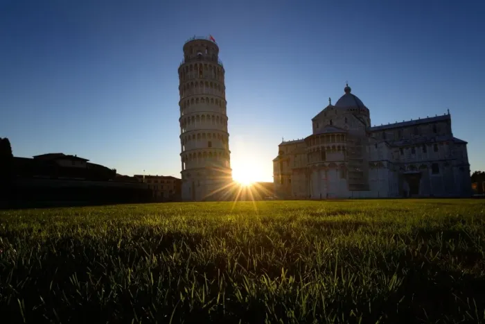 Framed Print : Leaning Tower of Pisa, Italy Framed Print : Leaning Tower of Pisa, Italy