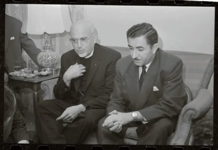 Framed Print : Lebanese and Syrian Leaders Talking Framed Print : Lebanese and Syrian Leaders Talking