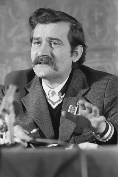 Framed Print : Lech Walesa Speaking Framed Print : Lech Walesa Speaking