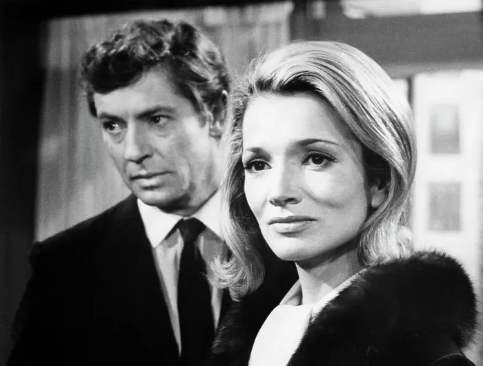 Framed Print : Lee Bouvier Radziwill with Farley Granger Framed Print : Lee Bouvier Radziwill with Farley Granger