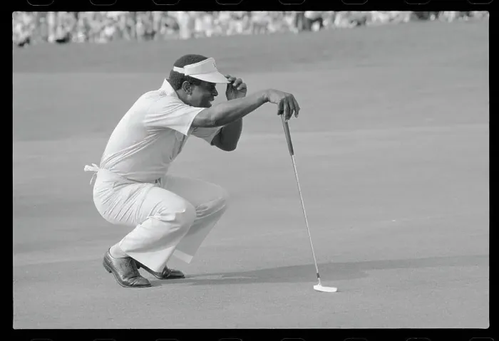 Framed Print : Lee Elder on Golf Course Framed Print : Lee Elder on Golf Course