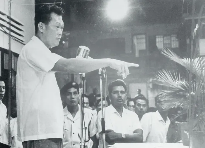 Framed Print : Lee Kuan Yew Speaking at a Meeting Framed Print : Lee Kuan Yew Speaking at a Meeting