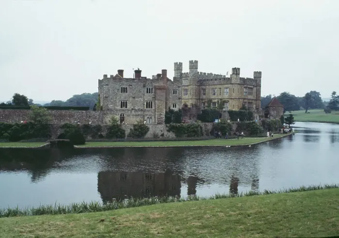 Framed Print : Leeds Castle, Kent Framed Print : Leeds Castle, Kent