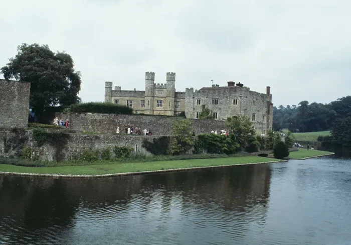 Framed Print : Leeds Castle, Kent Framed Print : Leeds Castle, Kent