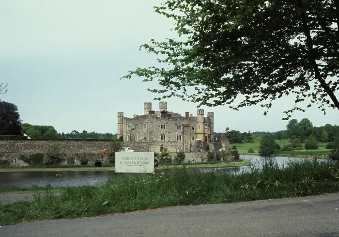 Framed Print : Leeds Castle, Kent