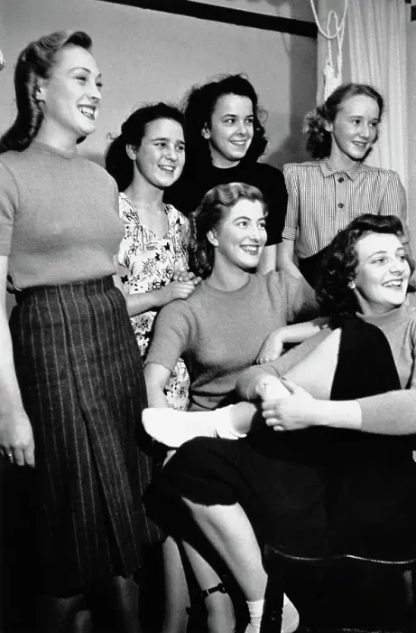 Framed Print : Leicester Girls Framed Print : Leicester Girls