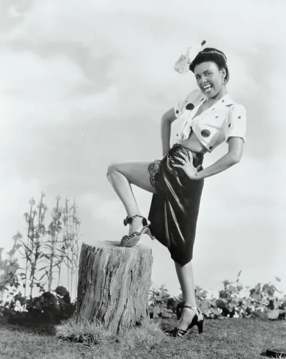 Framed Print : Lena Horne Posing on Tree Stump Framed Print : Lena Horne Posing on Tree Stump