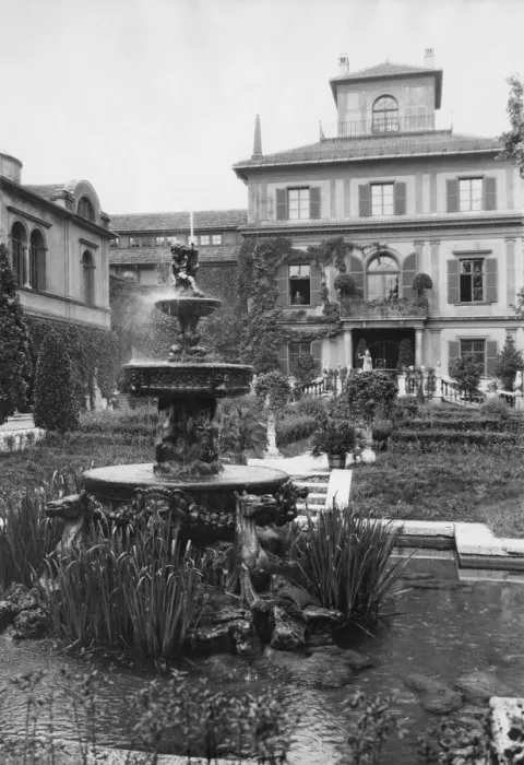 Framed Print : Lenbachhaus