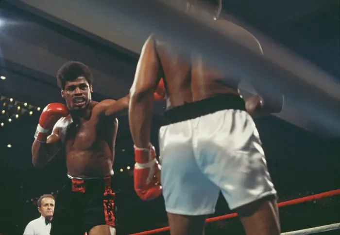 Framed Print : Leon Spinks Framed Print : Leon Spinks