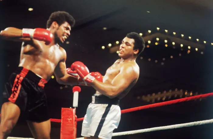 Framed Print : Leon Spinks and Muhammad Ali During Bout Framed Print : Leon Spinks and Muhammad Ali During Bout