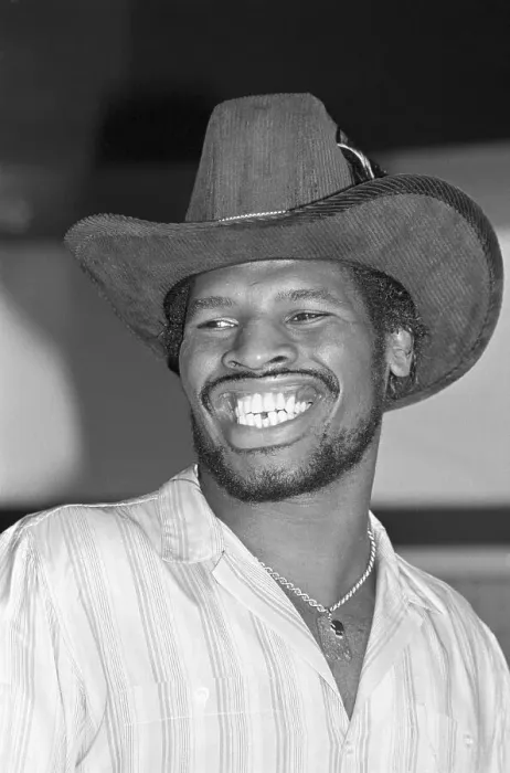 Framed Print : Leon Spinks W / Dentures In Cowboy Hat