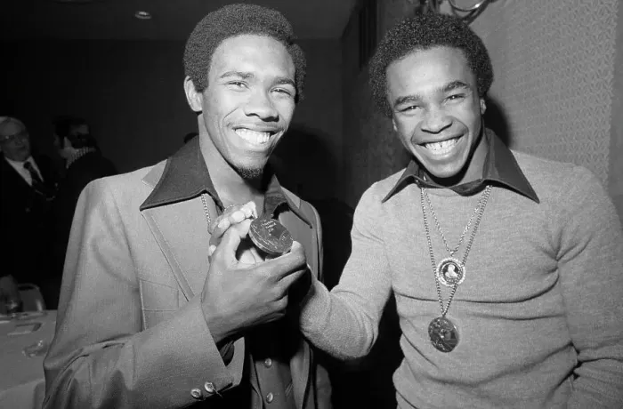 Framed Print : Leonard And Davis Show Off Gold Medals Framed Print : Leonard And Davis Show Off Gold Medals