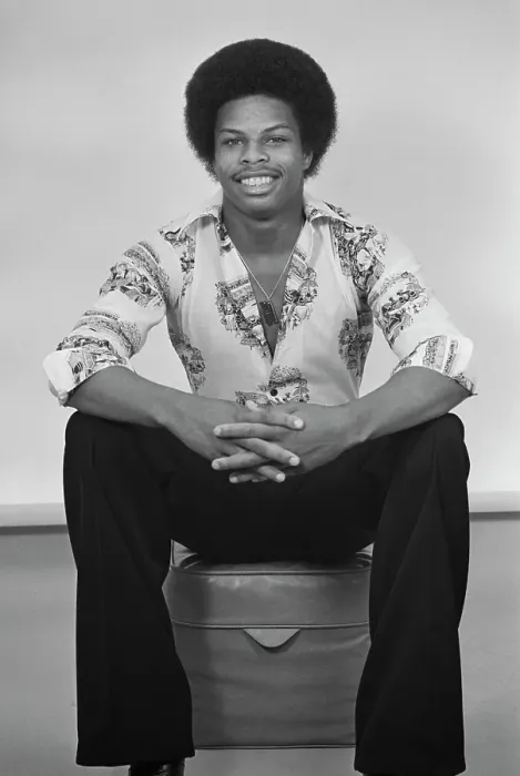 Framed Print : Leonard Jones - Soul Train Dancer Framed Print : Leonard Jones - Soul Train Dancer